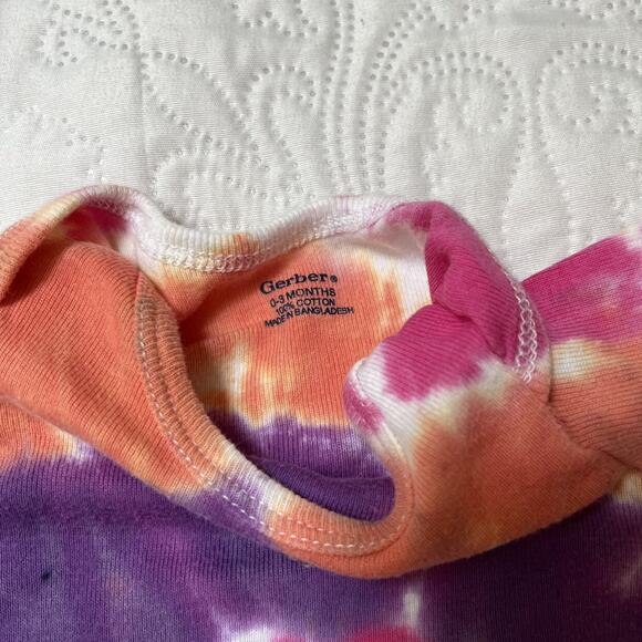 Gerber Tie Dye Onesie Bodysuit Size 0-3m - Picture 4 of 5